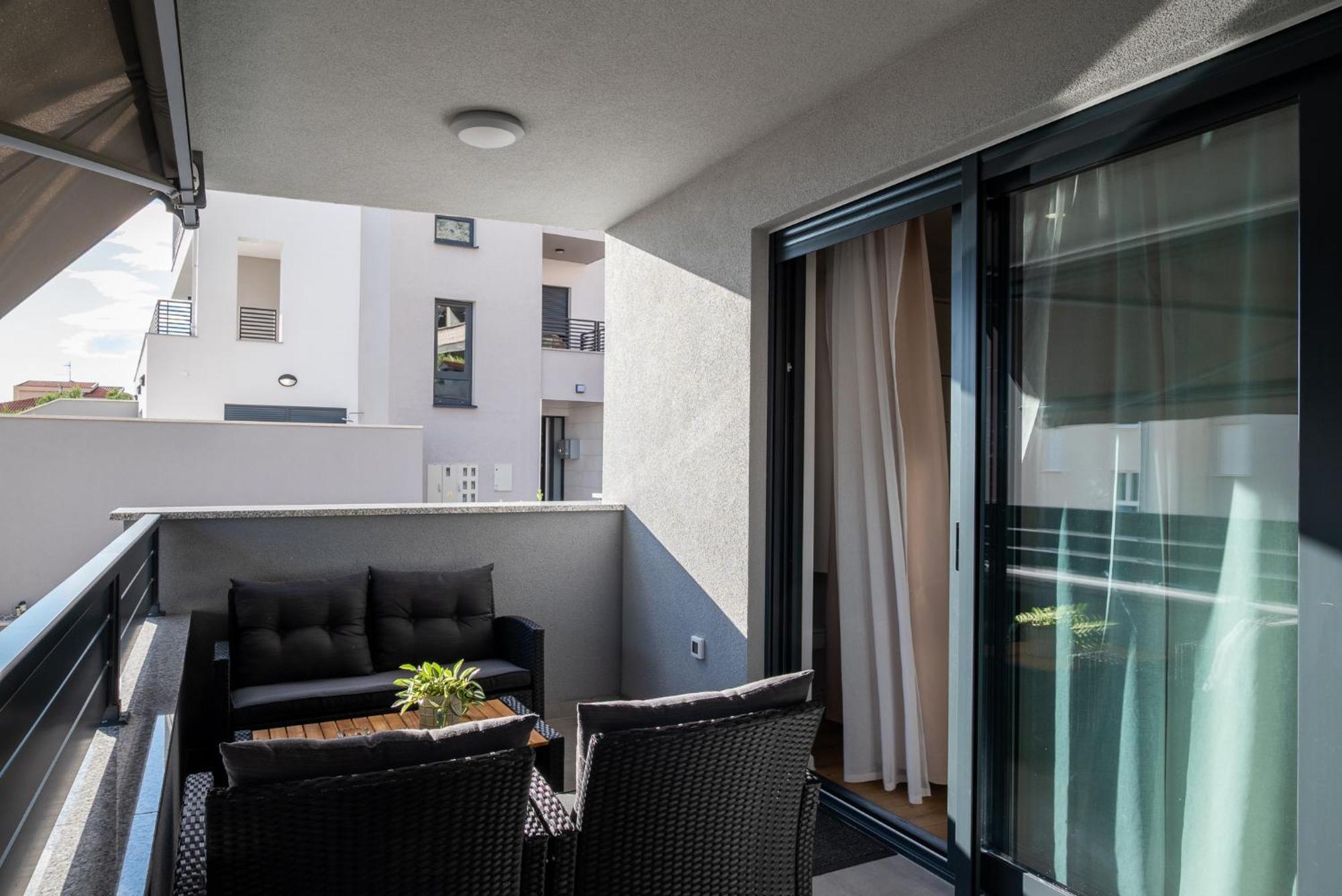 Apartments Deluxe Vucko Makarska Kültér fotó